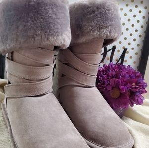 LAMO BOOTS ☆$25!!! TODAY ONLY!!!